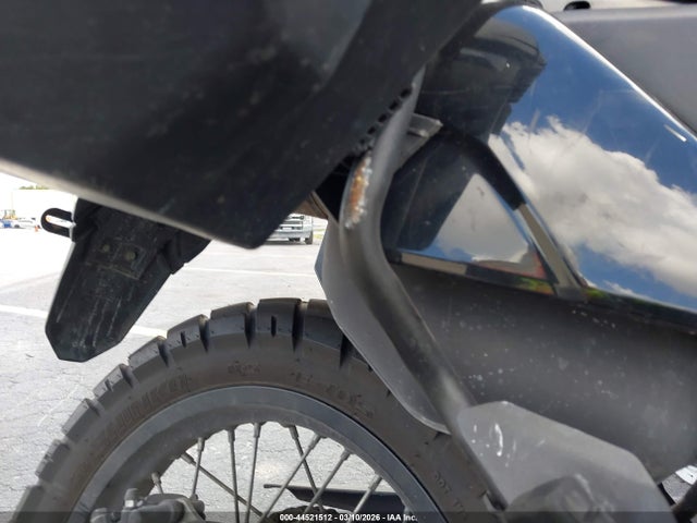 ML5KLEL15NDA03958 Kawasaki Kl650 L