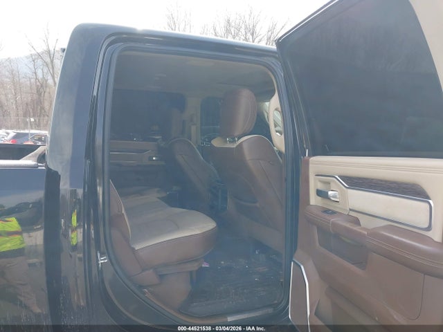 44521538 :رقم المزاد ، 3C6UR5FL1MG680585 vin ، 2021 Ram 2500 Laramie  4x4 6'4 Box مزاد بيع