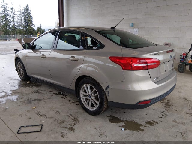 Ford FOCUS SE 2015 1FADP3F23FL231530 Image 3