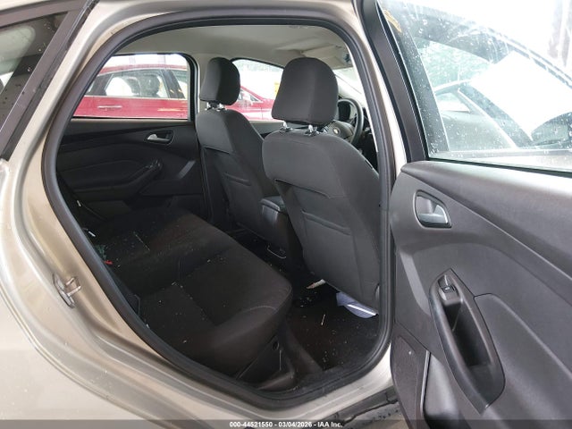 Ford FOCUS SE 2015 1FADP3F23FL231530 Image 8