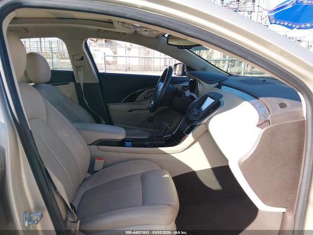 44521552 :رقم المزاد ، 1G4GF5G36EF100341 vin ، 2014 Buick Lacrosse Premium Ii Group مزاد بيع