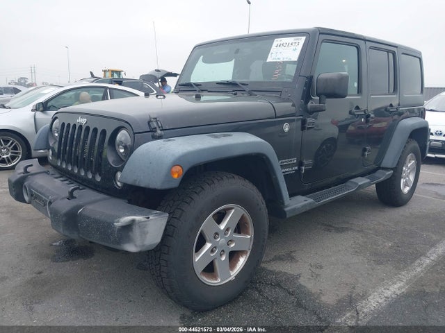 1C4HJWDG5GL208314 Jeep Wrangler Unlimited Sport