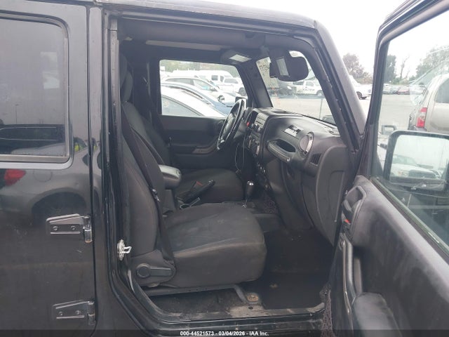 1C4HJWDG5GL208314 Jeep Wrangler Unlimited Sport