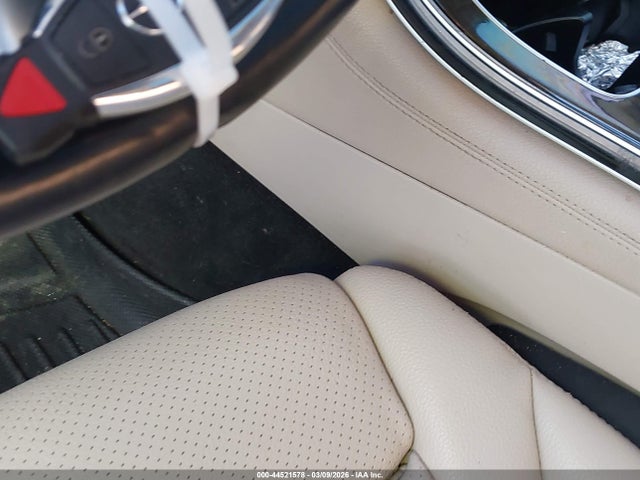 Продажа на аукционе авто 2018 Mercedes-benz Glc 300 4matic, vin: WDC0G4KB2JV032657, номер лота: 44521578