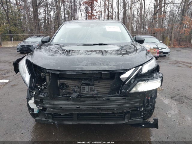 44521637 :رقم المزاد ، 5N1BT3BB4PC936546 vin ، 2023 Nissan Rogue Sv Intelligent Awd مزاد بيع