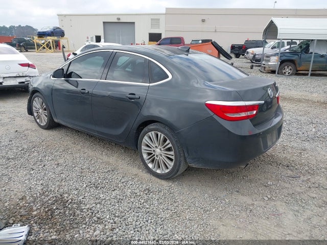 44521643 :رقم المزاد ، 1G4PP5SK3F4206688 vin ، 2015 Buick Verano مزاد بيع
