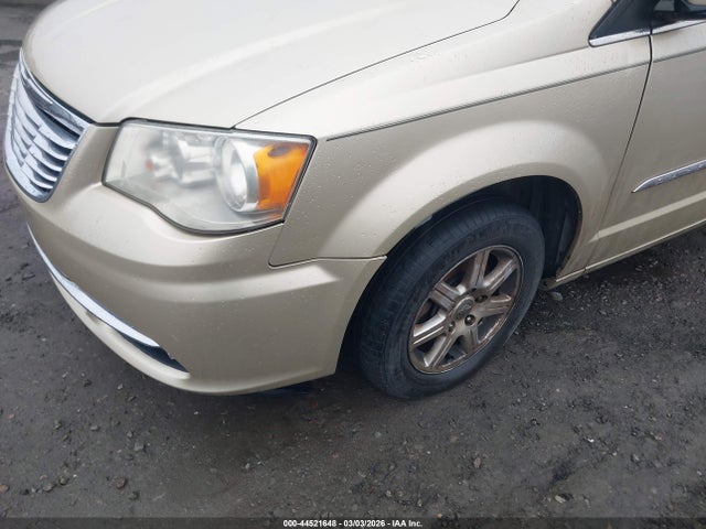 2011 CHRYSLER TOWN & COUNTRY 2A4RR5DG2BR665051 Photo 5