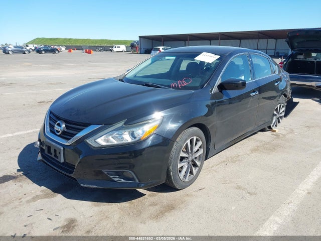 Nissan Altima 2.5 Sv 2017 1N4AL3AP4HC226244 Image 2
