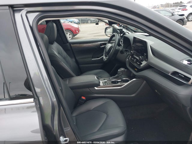 Toyota Highlander Hybrid Platinum 2024 5TDEBRCH3RS608854 Image 5