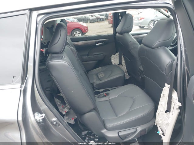 Toyota Highlander Hybrid Platinum 2024 5TDEBRCH3RS608854 Image 8
