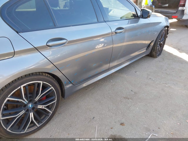 2023 Bmw 530e მანქანა იყიდება აუქციონზე, vin: WBA13AG04PCM76684, აუქციონის ნომერი: 44521695
