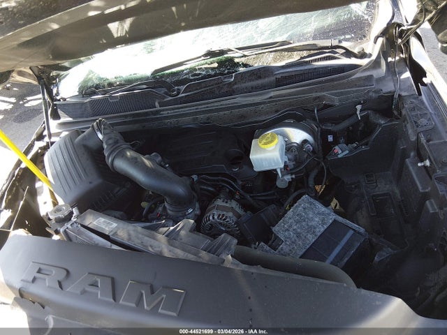 44521699 :رقم المزاد ، 1C6SRFFTXLN134614 vin ، 2020 Ram 1500 Big Horn  4x4 5'7 Box مزاد بيع