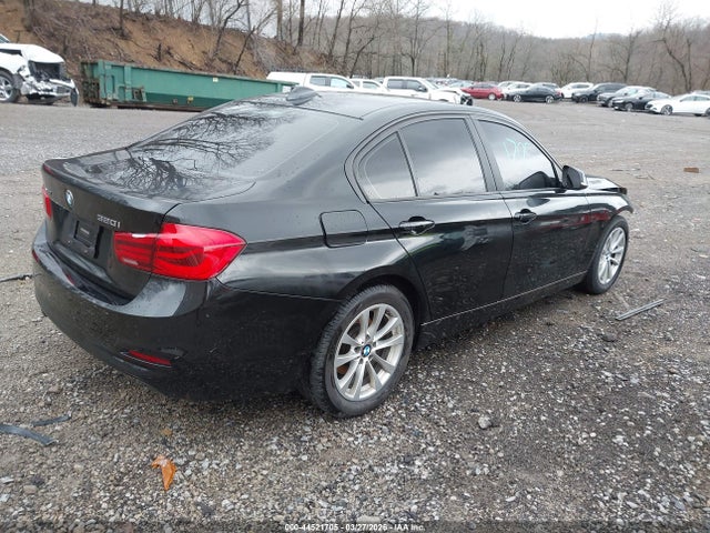 Продаж на аукціоні авто 2018 Bmw 320i Xdrive, vin: WBA8E5G5XJNV03233, номер лоту: 44521705