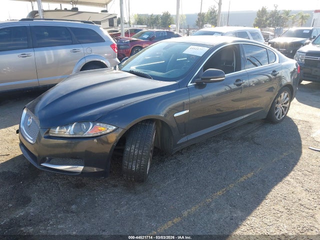 2014 JAGUAR XF SAJWA0ES7EPU16287 Photo 1