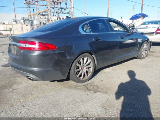 2014 JAGUAR XF SAJWA0ES7EPU16287 Photo 3