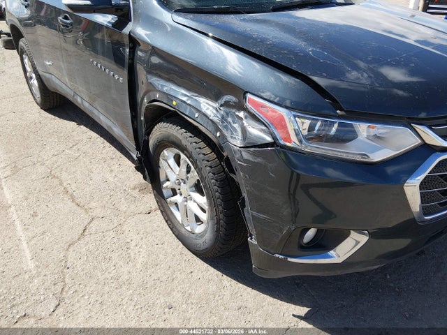 2019 Chevrolet Traverse 1lt მანქანა იყიდება აუქციონზე, vin: 1GNEVGKW6KJ296082, აუქციონის ნომერი: 44521732