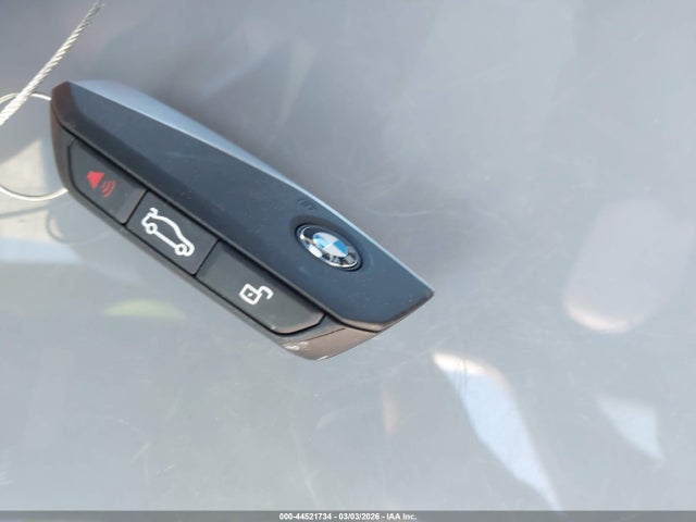 WBY33FK09RCT02661 BMW I5 Edrive40