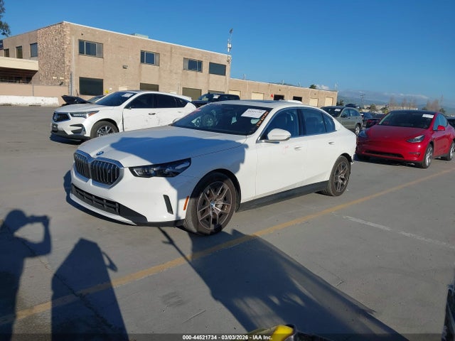 WBY33FK09RCT02661 BMW I5 Edrive40