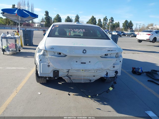 WBY33FK09RCT02661 BMW I5 Edrive40