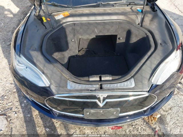 44521747 :رقم المزاد ، 5YJSA1DP5DFP07668 vin ، 2013 Tesla Model S Performance مزاد بيع