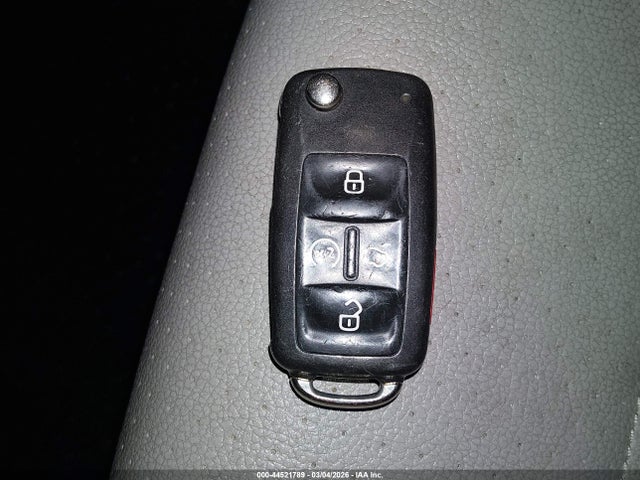 44521789 :رقم المزاد ، 1VWBA7A3XJC008417 vin ، 2018 Volkswagen Passat 2.0t Se مزاد بيع