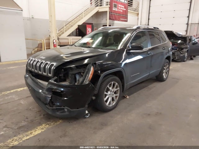 1C4PJLCS8FW553527 Jeep Cherokee Latitude