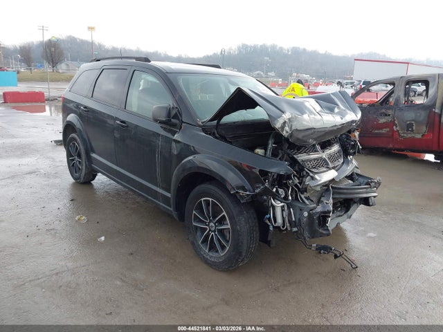 44521841 :رقم المزاد ، 3C4PDCAB7JT532628 vin ، 2018 Dodge Journey Se مزاد بيع