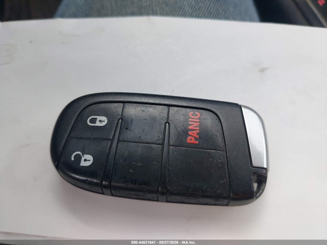 44521841 :رقم المزاد ، 3C4PDCAB7JT532628 vin ، 2018 Dodge Journey Se مزاد بيع