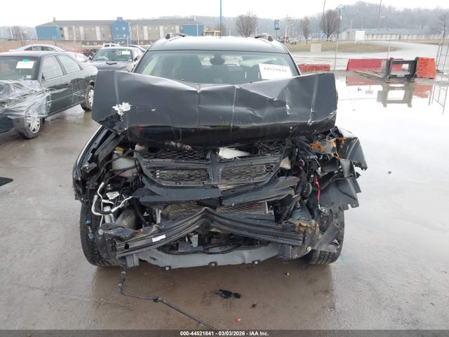 44521841 :رقم المزاد ، 3C4PDCAB7JT532628 vin ، 2018 Dodge Journey Se مزاد بيع