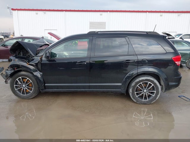 44521841 :رقم المزاد ، 3C4PDCAB7JT532628 vin ، 2018 Dodge Journey Se مزاد بيع