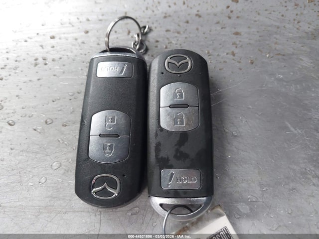 Продажа на аукционе авто 2014 Mazda Mazda3 S Grand Touring, vin: JM1BM1M35E1212837, номер лота: 44521890