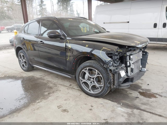 2023 ALFA ROMEO STELVIO ZASPAKBN6P7D63797