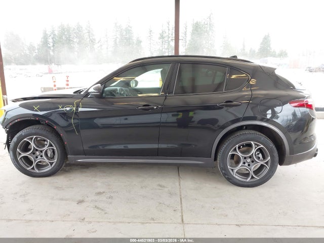 Alfa Romeo Stelvio Ti Awd 2023 ZASPAKBN6P7D63797 Image 14