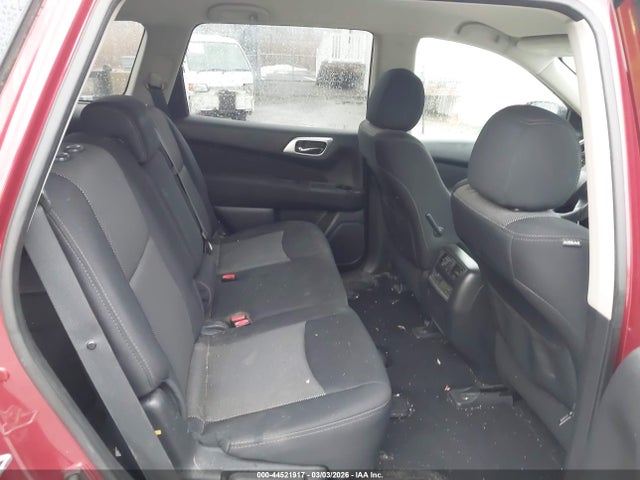 44521917 :رقم المزاد ، 5N1DR2MM8HC913174 vin ، 2017 Nissan Pathfinder S مزاد بيع