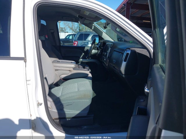 1GCVKREC0JZ284119 Chevrolet Silverado 1500 1lt