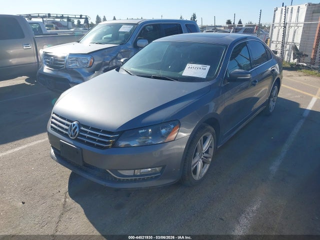 Aukcja sprzedaży 2013 Volkswagen Passat 2.0l Tdi Sel Premium, vin: 1VWCN7A3XDC094180, numer aukcji: 44521930
