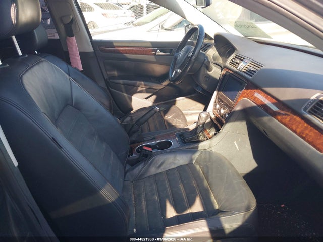 Aukcja sprzedaży 2013 Volkswagen Passat 2.0l Tdi Sel Premium, vin: 1VWCN7A3XDC094180, numer aukcji: 44521930