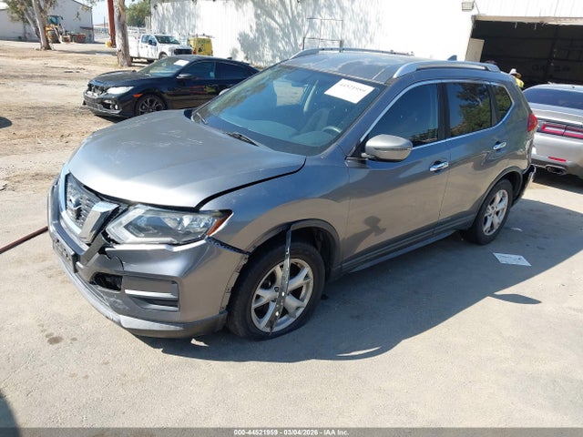 Nissan ROGUE S 2017 KNMAT2MT6HP513087 Image 2