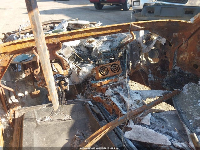 44522012 :رقم المزاد ، 1Z37L6S430191 vin ، 1976 Chevrolet Corvette مزاد بيع