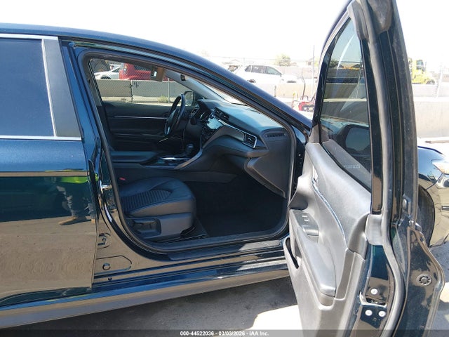 4T1B21HKXKU512712 Toyota Camry Hybrid Se