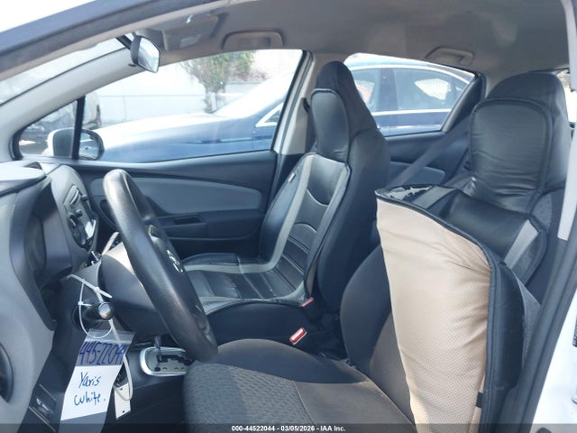 VNKKTUD3XHA082909 Toyota YARIS L