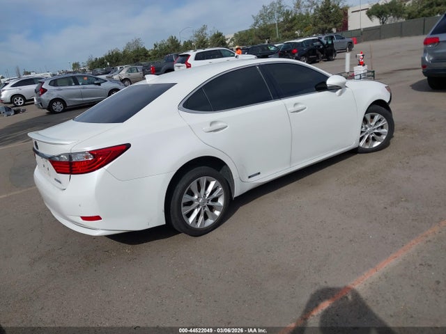 2015 LEXUS ES 300H JTHBW1GG0F2091993 Photo 3