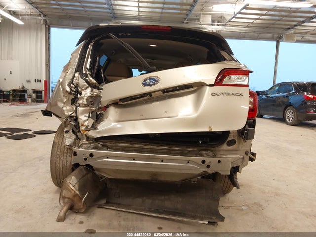 Продаж на аукціоні авто 2015 Subaru Outback 2.5i Limited, vin: 4S4BSBNC1F3250903, номер лоту: 44522060