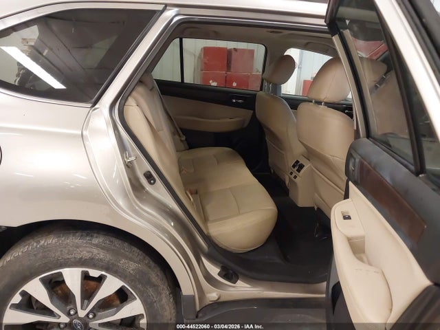 Продаж на аукціоні авто 2015 Subaru Outback 2.5i Limited, vin: 4S4BSBNC1F3250903, номер лоту: 44522060