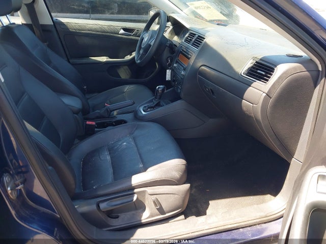 Продажа на аукционе авто 2014 Volkswagen Jetta 1.8t Se, vin: 3VWD17AJ6EM428252, номер лота: 44522096