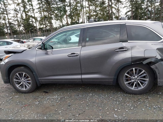 5TDJZRFH1JS534568 Toyota Highlander Xle