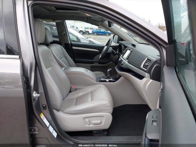 5TDJZRFH1JS534568 Toyota Highlander Xle