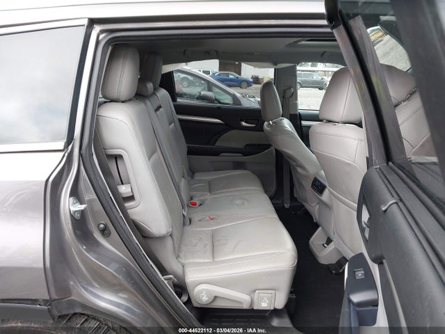 5TDJZRFH1JS534568 Toyota Highlander Xle