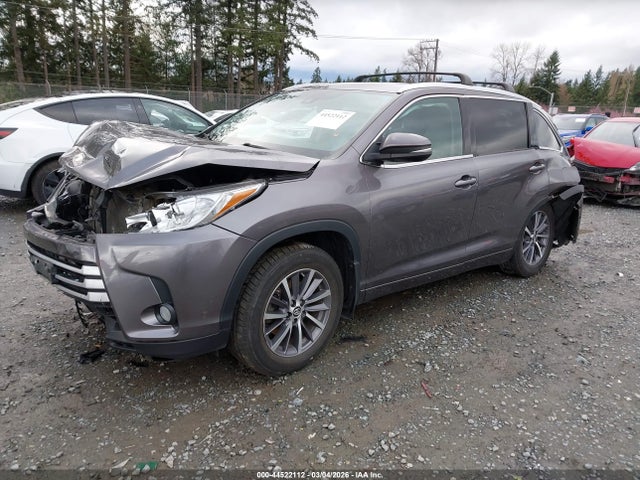 5TDJZRFH1JS534568 Toyota Highlander Xle