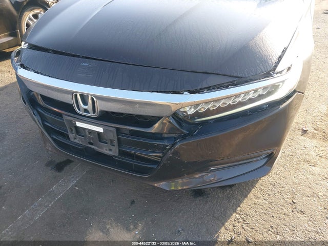 Honda Accord Touring 2018 1HGCV1F94JA030450 Image 6